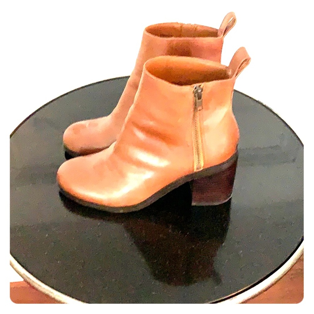 Gap Boots